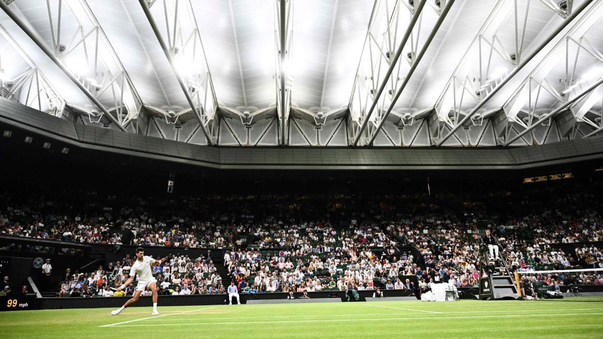 Wimbledon prohíbe jugar más allá de la medianoche