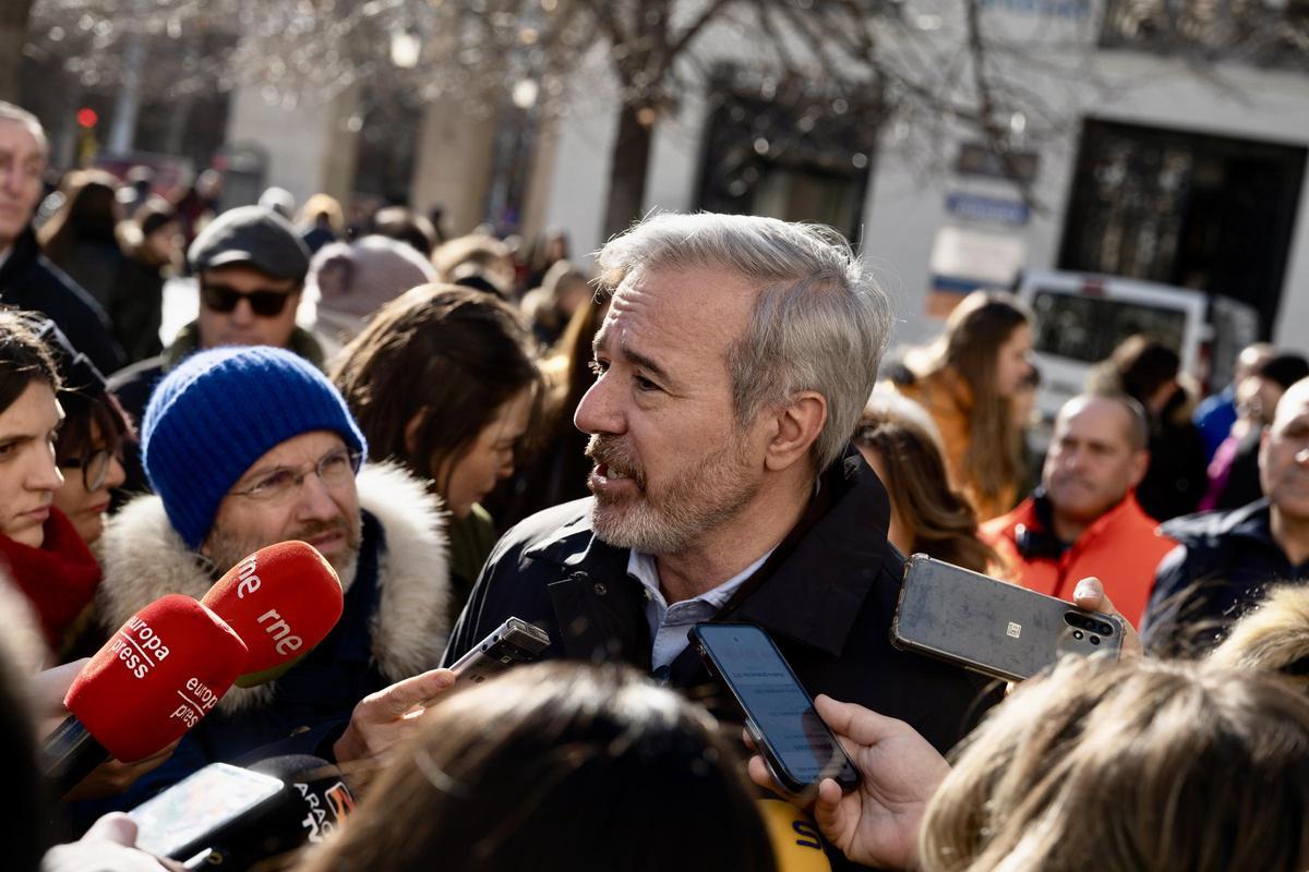 El presidente de Aragón, Jorge Azcón, repite como cartel electoral del PP.