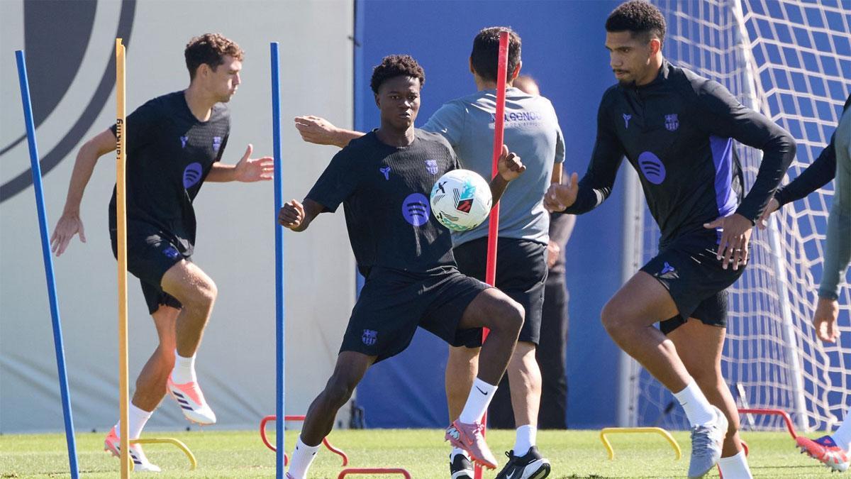 Baba Kourouma. en la sesión previa al Oviedo-Barça