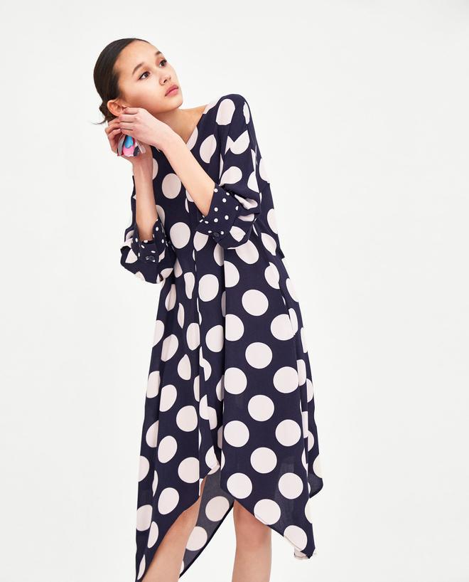 Vestido de lunares de Zara