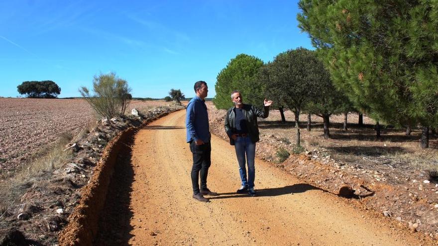 El concejal del área visita uno de los caminos pecuarios del término de Zamora.