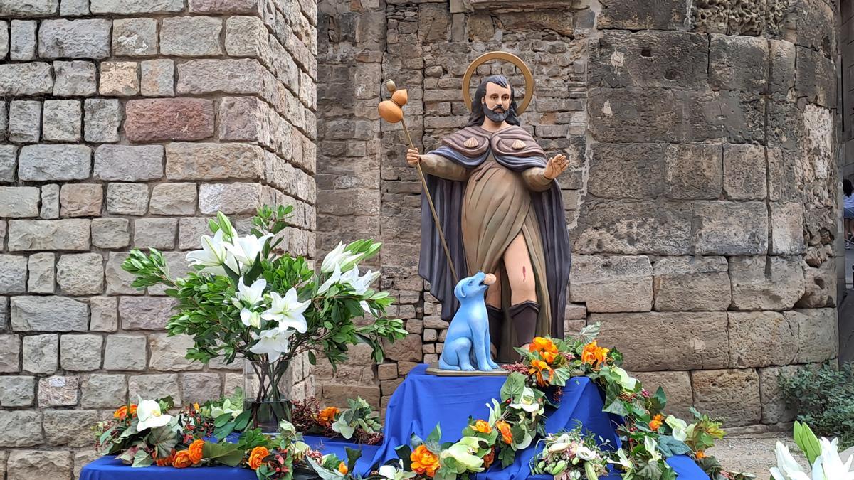 La capilla de Sant Roc de la plaza Nova es la única que tiene un perro azul