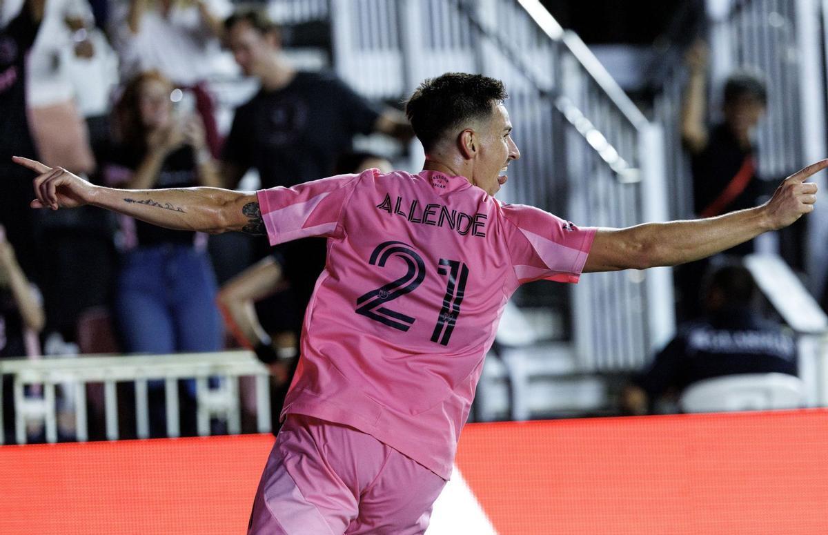 Tadeo Allende celebra un gol con el Inter de Miami.