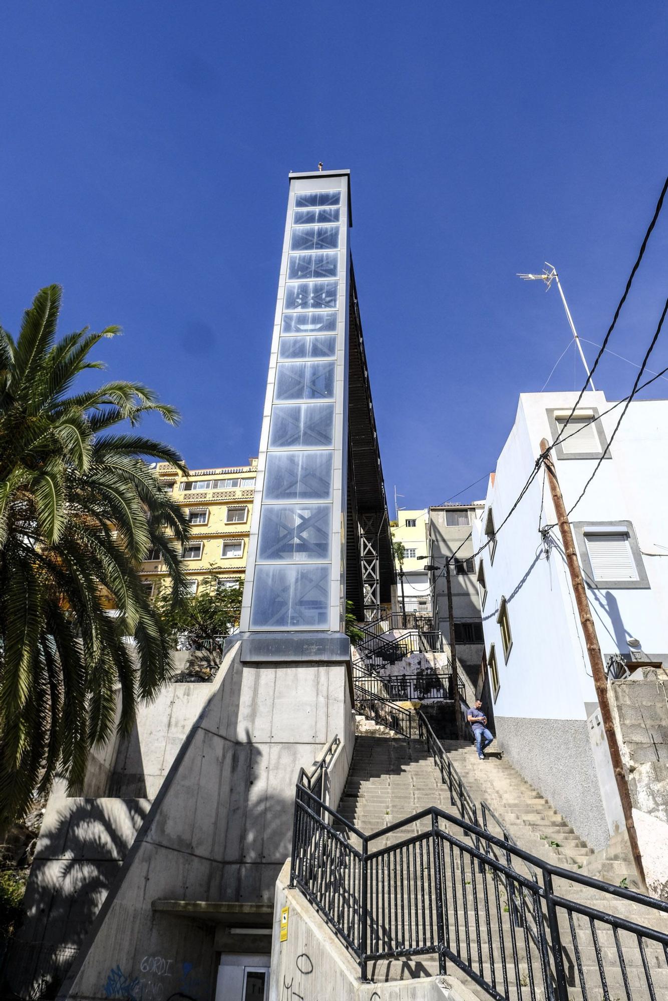 Ascensor que une los barrios de San Juan y San José