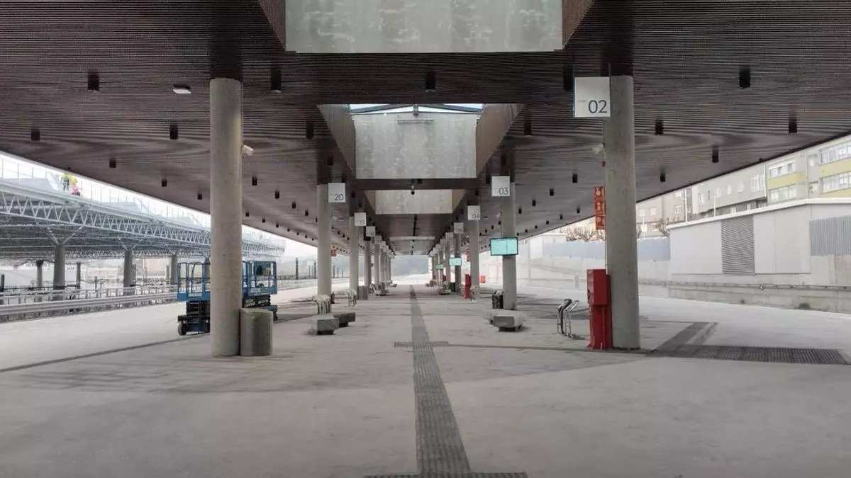 Las cifras de la nueva estación de autobuses de A Coruña: una cafetería, 3 millones de viajeros anuales y casi 200.000 expediciones al año