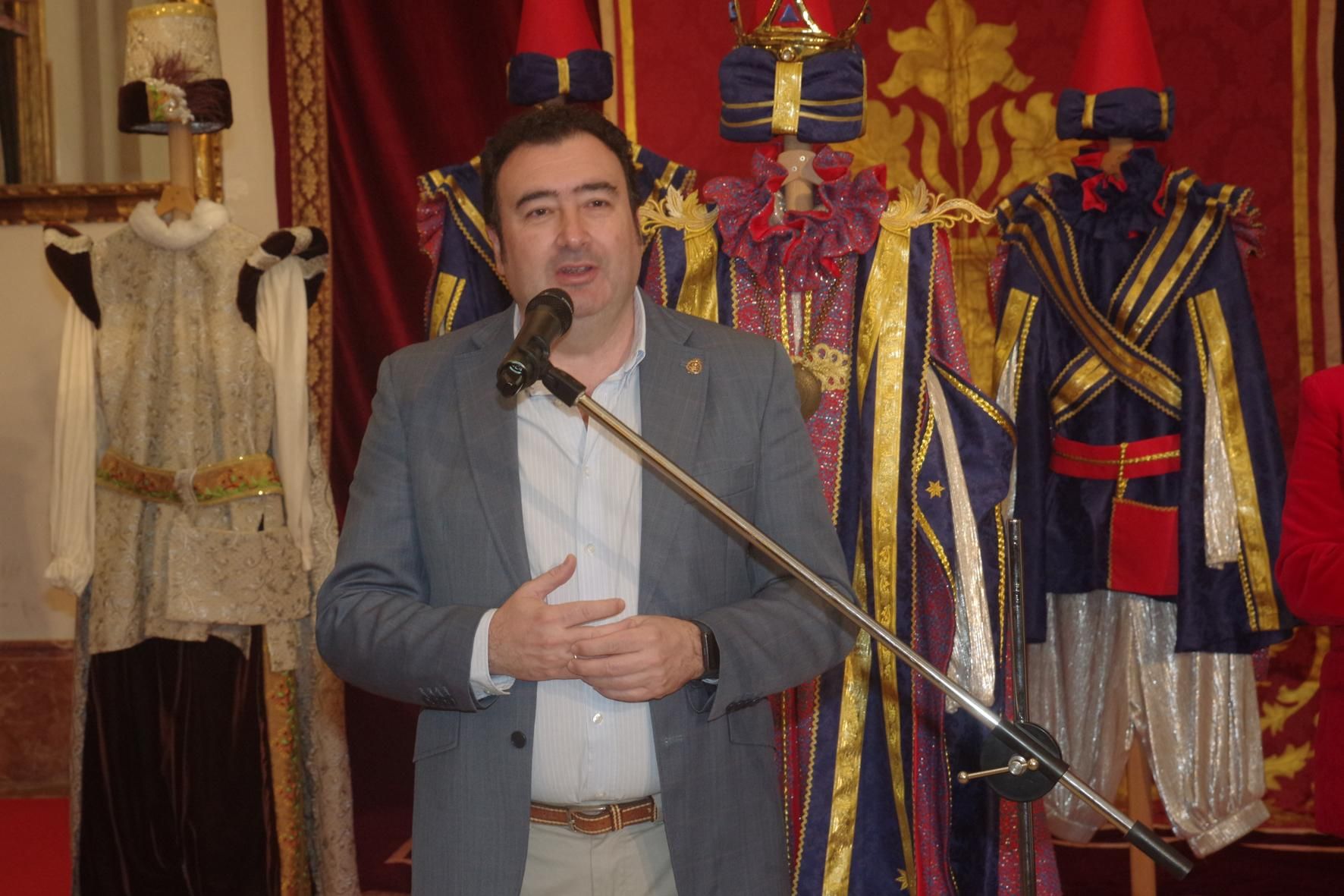 Presentación de los trajes de los Reyes Magos para la Cabalgata de Málaga