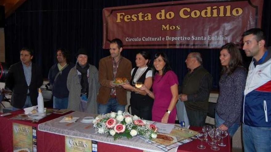 Presentación de la XV Festa do Codillo, ayer, en Mos. // D.P.