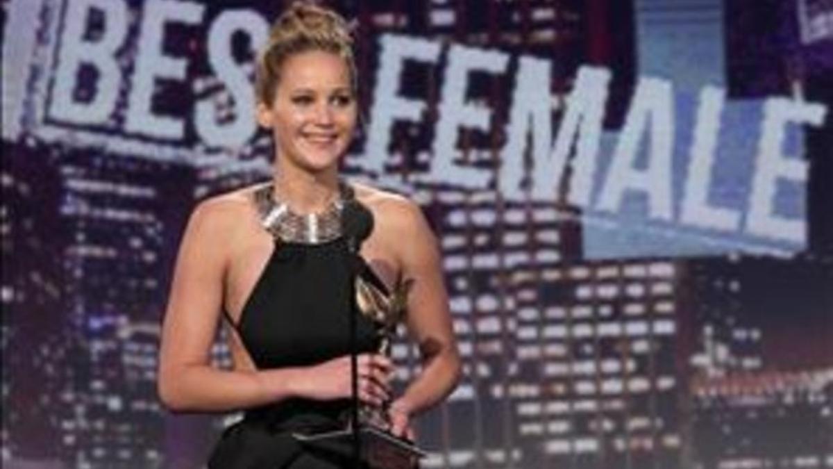 Jennifer Lawrence, tras recoger el premio Spirit a la mejor actriz.