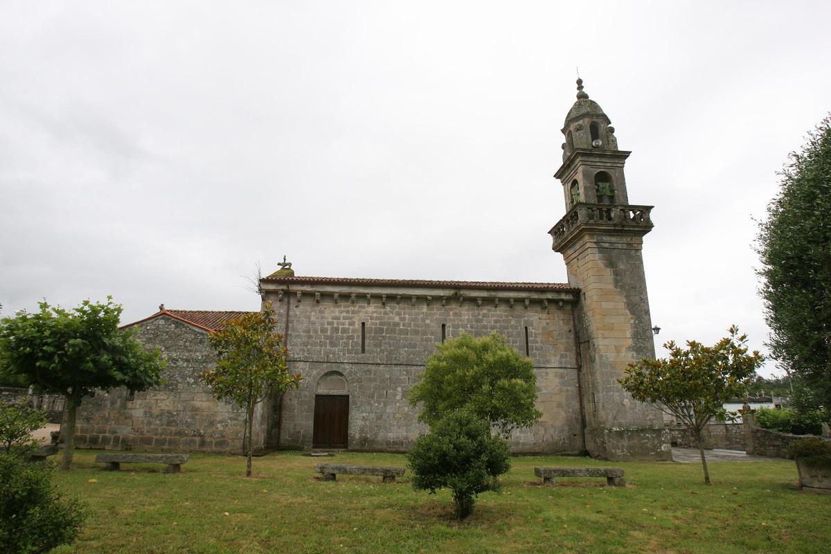 Iglesia de Santa María de Tomiño, del siglo XII, donde existió un monasterio femenino.