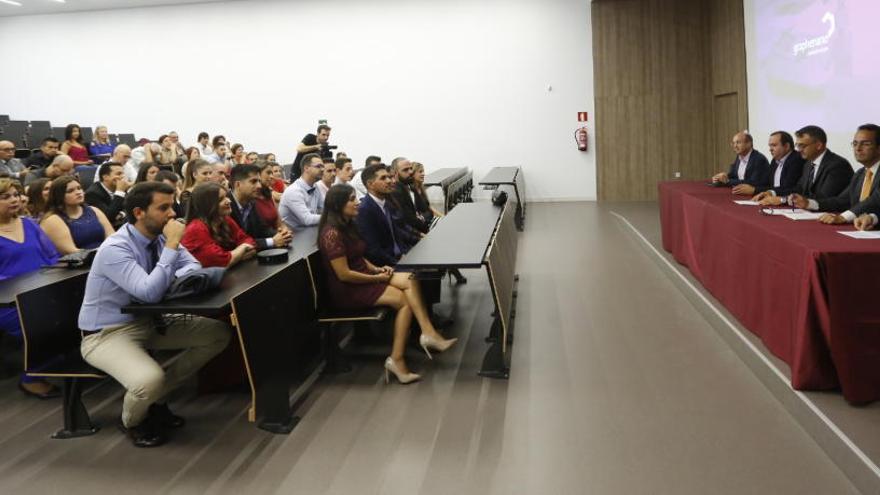 El acto que se ha celebrado esta tarde en la UMH.