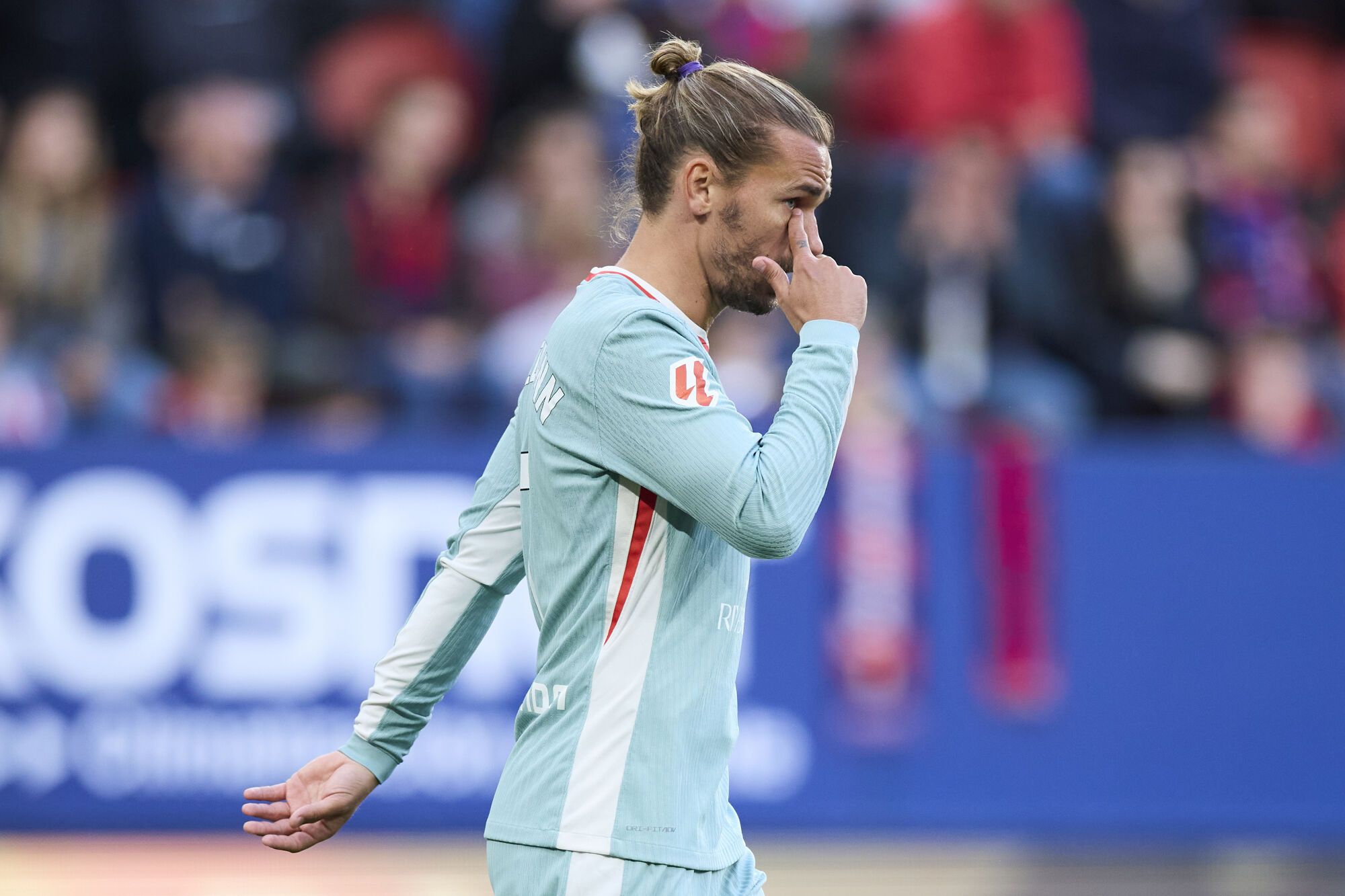 Antoine Griezmann of Atletico de Madrid reacts during the LaLiga EA Sports match between CA Osasuna and Atletico de Madrid at El Sadar on May 15, 2025, in Pamplona, Spain. AFP7 15/05/2025 ONLY FOR USE IN SPAIN. Ricardo Larreina / AFP7 / Europa Press;2025;SPAIN;SPORT;ZSPORT;SOCCER;ZSOCCER;CA Osasuna v Atletico de Madrid - LaLiga EA Sports;