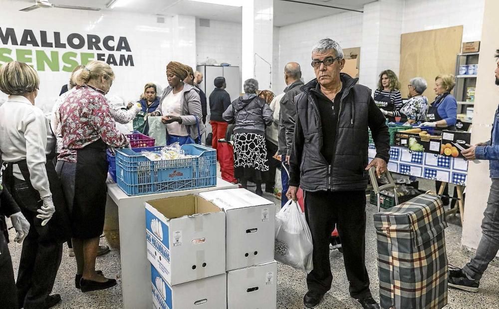 Los alimentos desbordan la basura