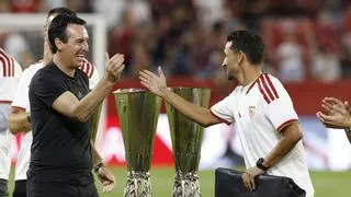 El Trofeo Antonio Puerta vuelve a vestir de recuerdo al Ramón Sánchez-Pizjuán en una derrota ante el Aston Villa (1-3)