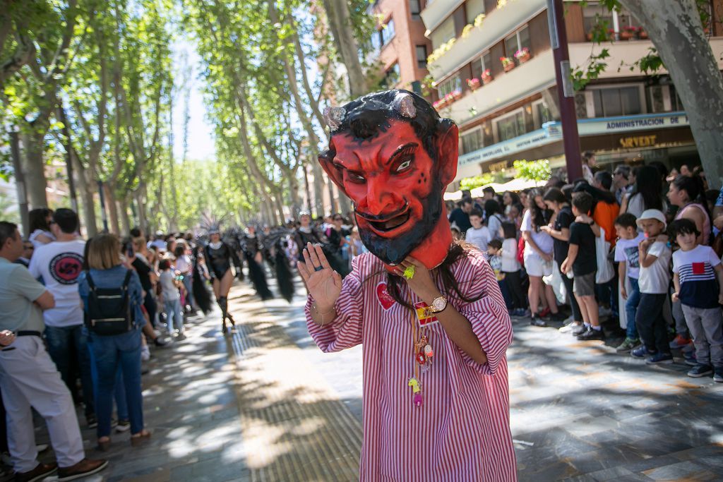 Entierro de la Sardina: ambiente en las calles de Murcia y desfiles de la mañana