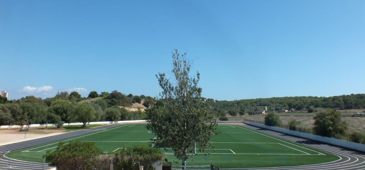 El campo deportivo de BIC Sa Porrassa ha sido completamente renovado este verano.