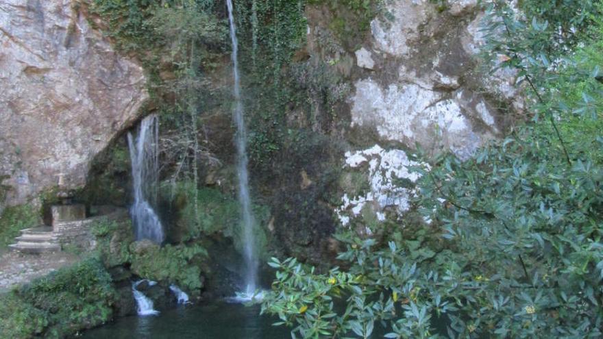 La escasez de lluvias seca el &quot;chorrón&quot; de Covadonga