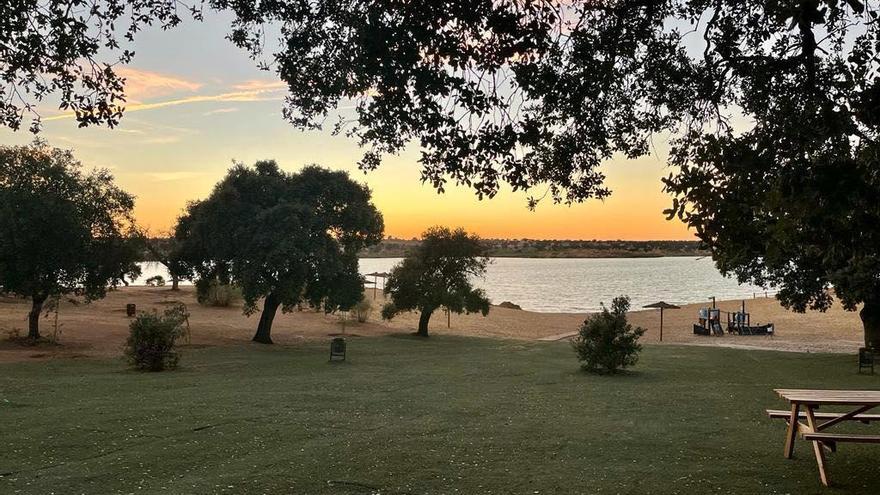 Las casas rurales vendrán a mejorar las prestaciones de la zona recreativa de La Colada.