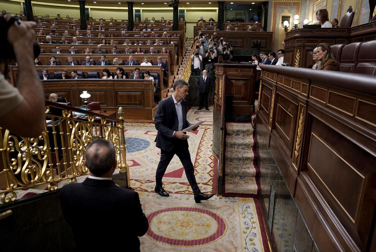 La sesión del Congreso con la comparecencia de Pedro Sánchez, en imágenes. La sesión del Congreso con la comparecencia de Pedro Sánchez, en imágenes.