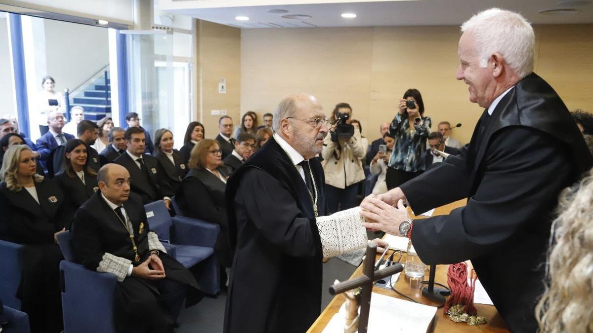 Carlos Arias toma posesión del cargo de decano del Colegio de la Abogacía este viernes.