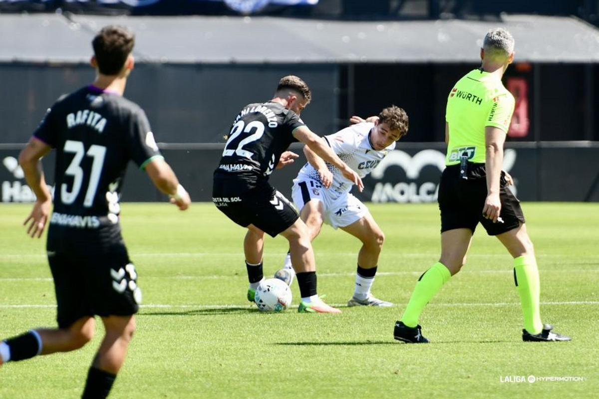 Dani Lorenzo regresó con el Málaga CF mes y medio después de su lesión.