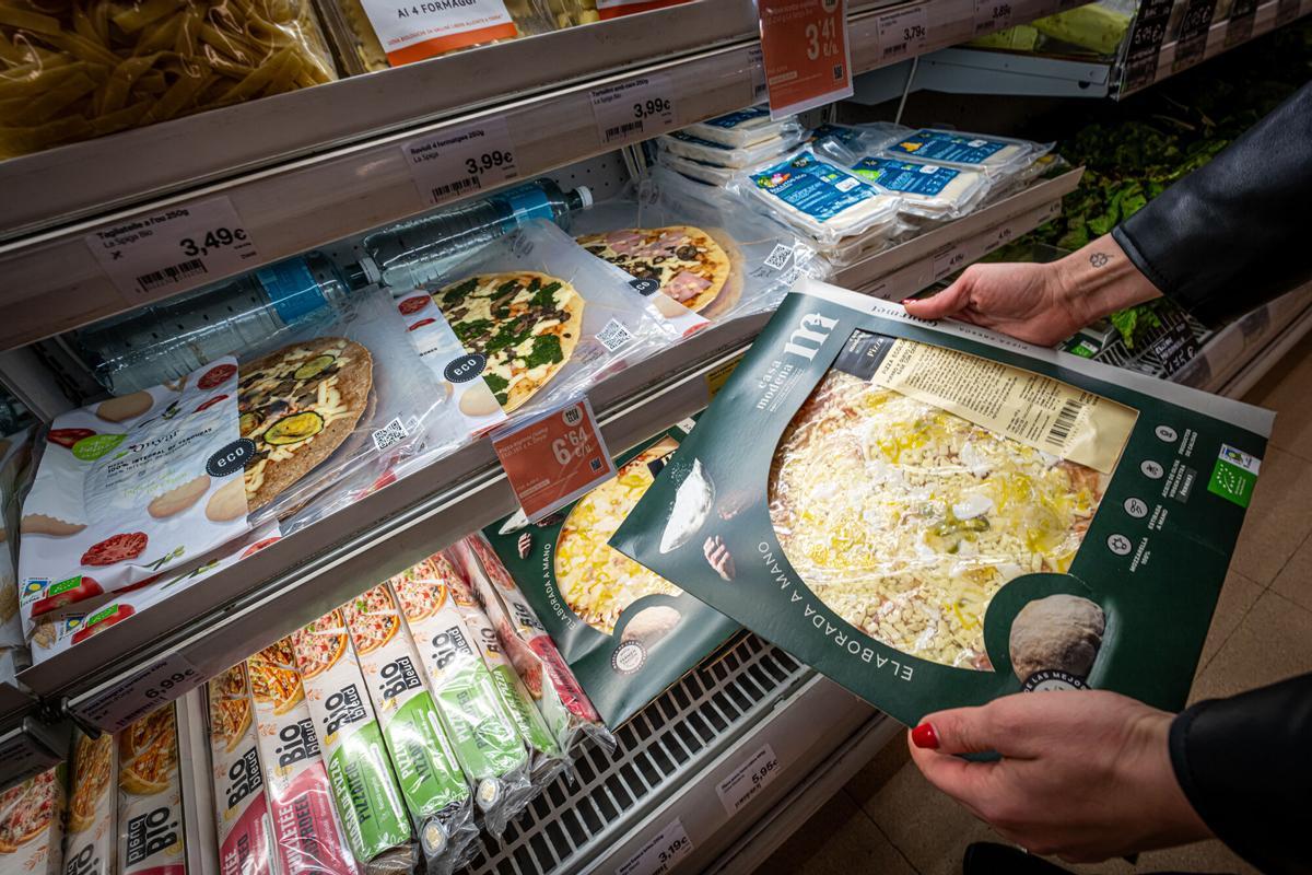 Els espanyols mengen tres milions de pizzes a la setmana, més de la meitat de supermercat