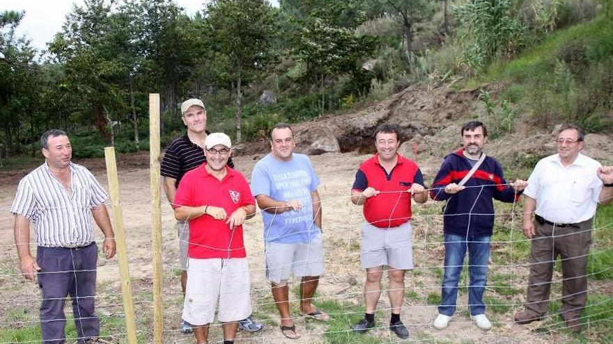 Miembros de la comunidad de montes de San Vicente de O Grove. // Muñiz