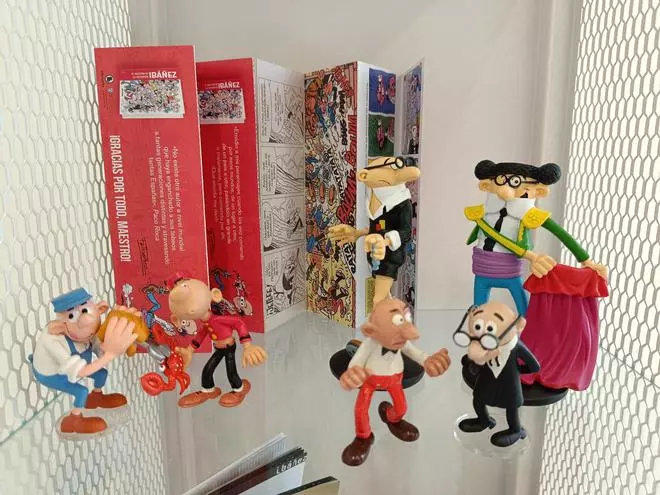 "Mortadelo y Filemón" se dan un homenaje de visita en Llanera hasta el 30 de abril