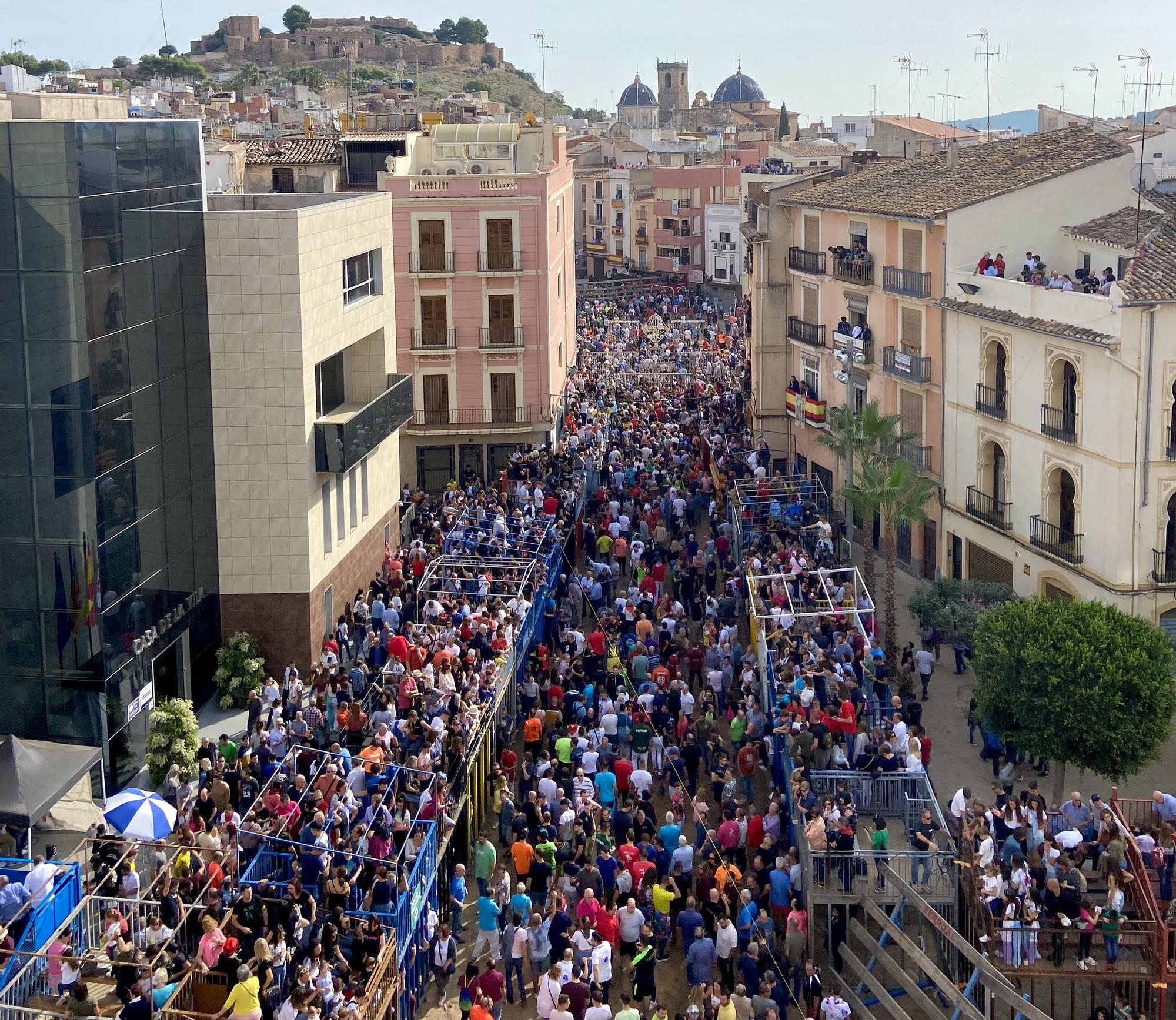 No cabía un alma este sábado en Onda a la hora del último encierro.