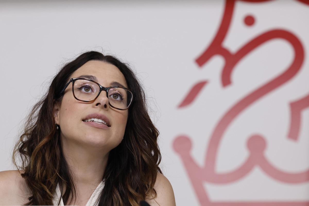 Aitana Mas durante la rueda de prensa tras el pleno del Consell