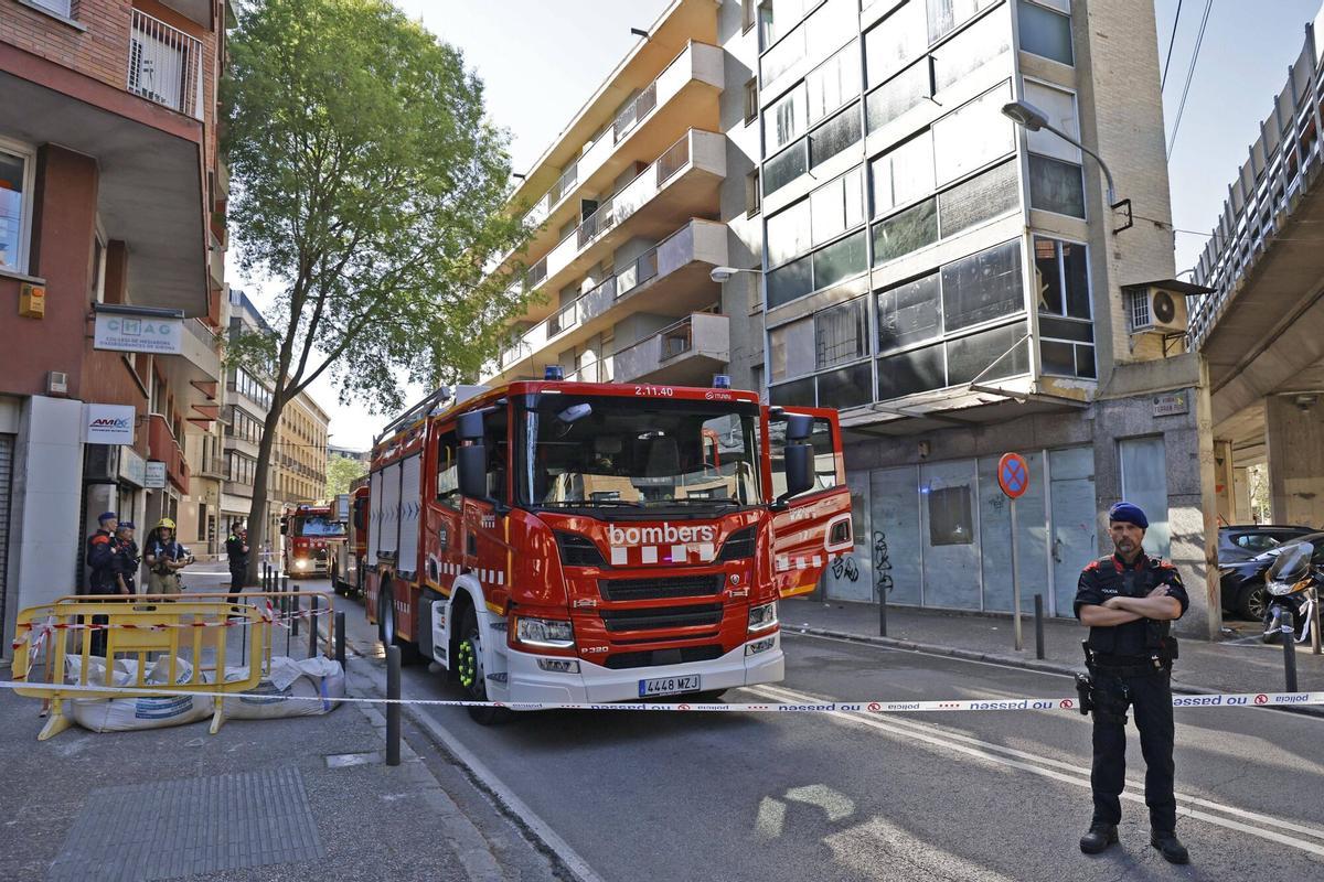 Girona. Ronda Ferran Puig 13-15. Nou incendi a l'edifici ocupat. Bombers. Mossos esquadra.