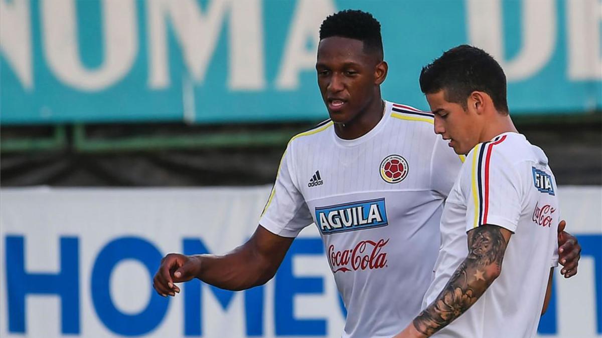 Yerry Mina, junto a James Rodríguez