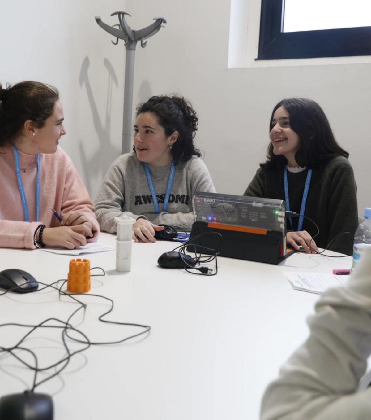 Mónica Fernández, Carlota García e Irene Porras.