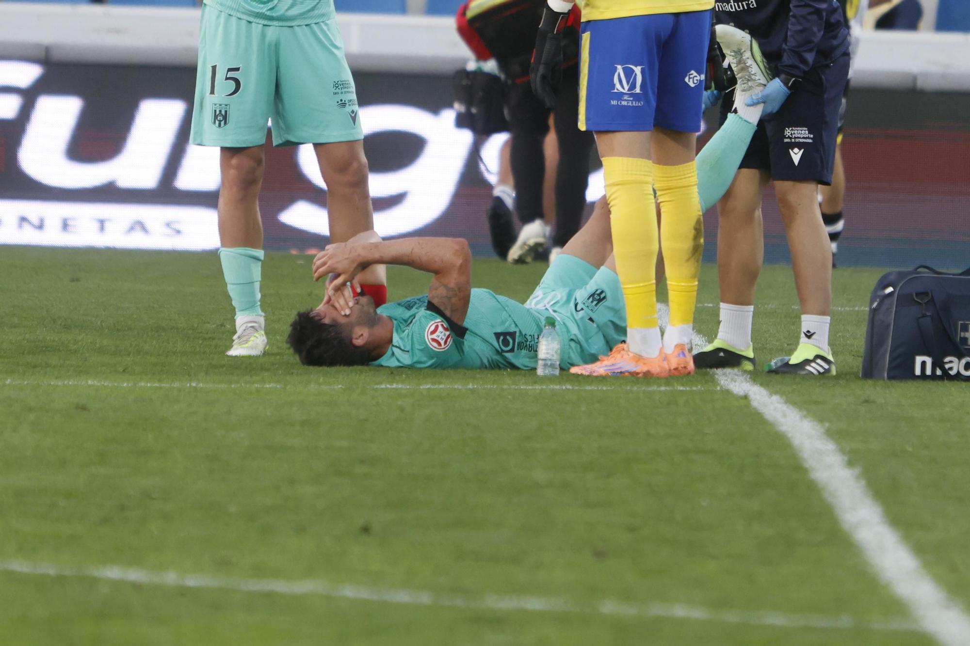 FOTOGALERÍA: Las imágenes de la derrota del Mérida en Salamanca (2-0)