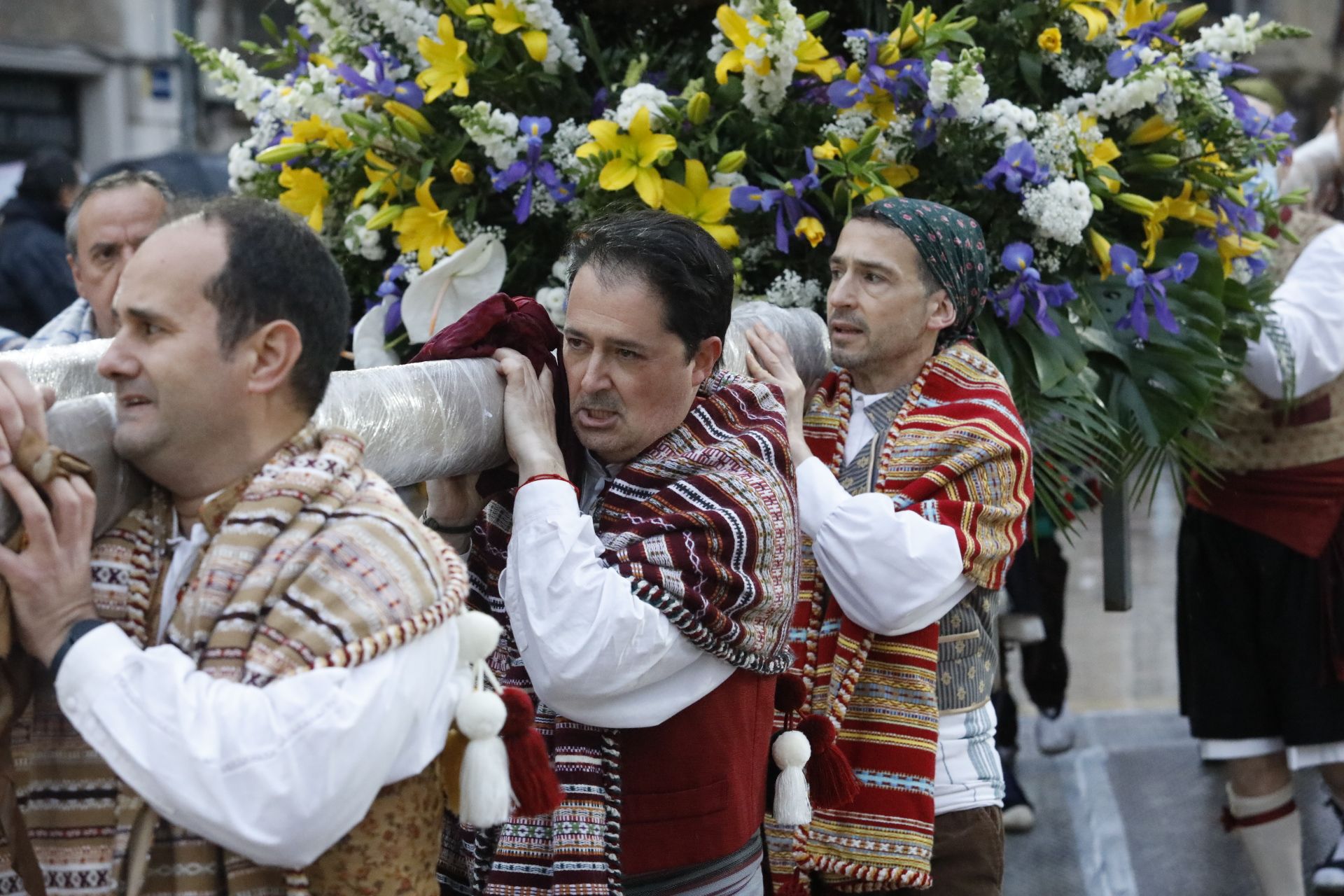 Búscate en el primer día de ofrenda por la calle Quart (entre las 18:00 a las 19:00 horas)