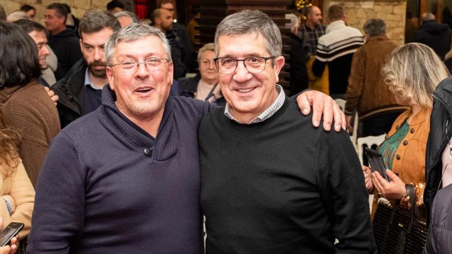 José Antonio Caamaño, izquierda, en imagen de archivo, con el dirigente del PSOE Patxi López.