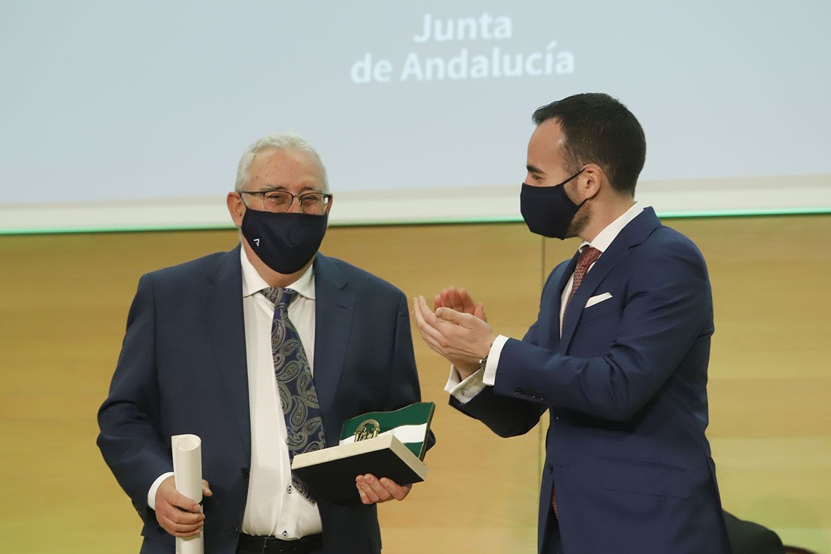 En imágenes la entrega de Banderas de Andalucía en Córdoba