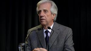 AME8481  MONTEVIDEO  URUGUAY   20 08 2019 - El presidente de Uruguay  Tabare Vazquez  ofrece una rueda de prensa este martes en Montevideo  Uruguay   Vazquez anuncio que le fue detectado un nodulo pulmonar con  caracteristicas muy firmes  de que puede tratarse de un proceso maligno y en los proximos dias se internara  EFE  Raul Martinez