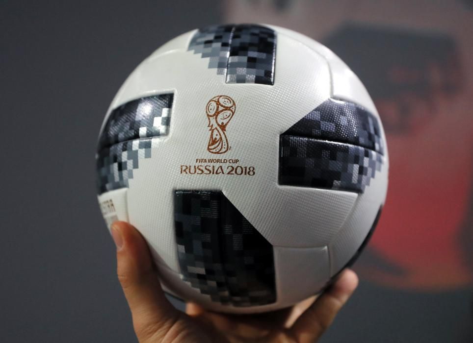 Messi presenta la pilota del Mundial de Rússia