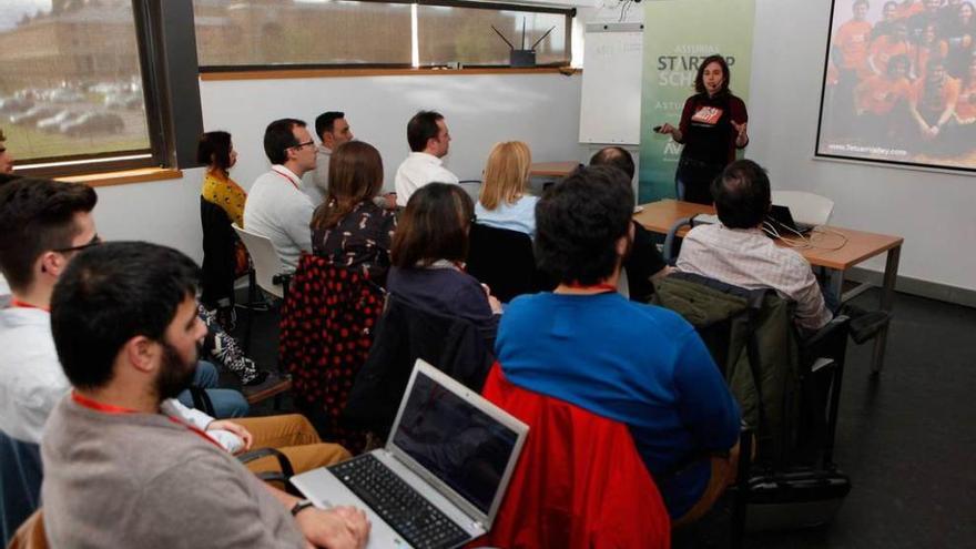 Primera sesión de la Startup School