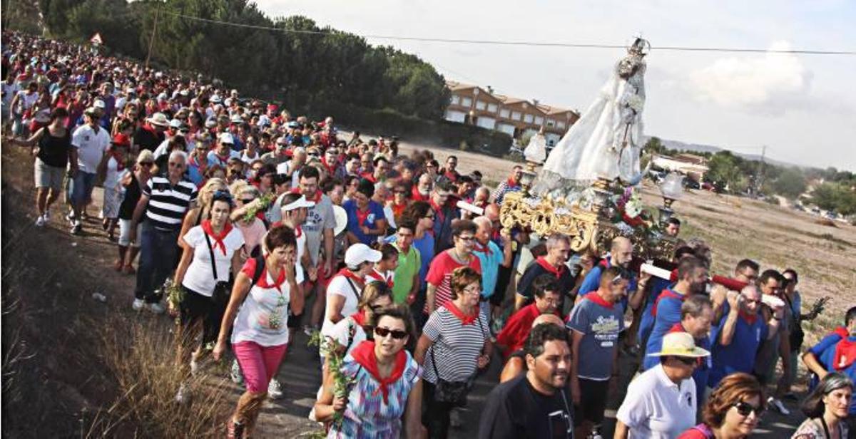 Villena se vuelca con la romería de la Virgen
