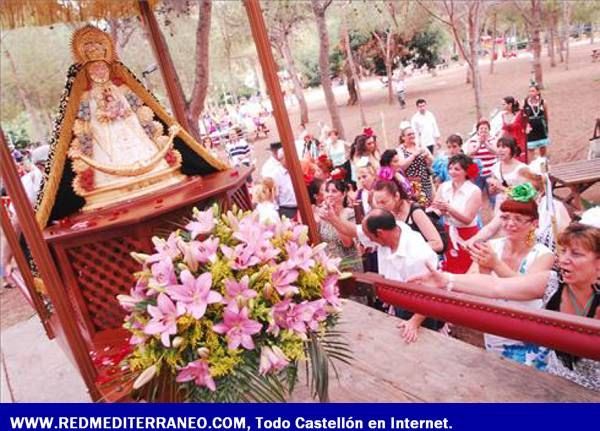 DEVOCIÓN POR EL ROCÍO EN VILA-REAL