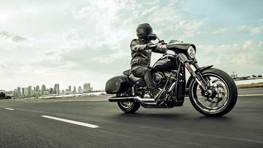 Harley-Davidson Sport Glide: Deportividad Softail