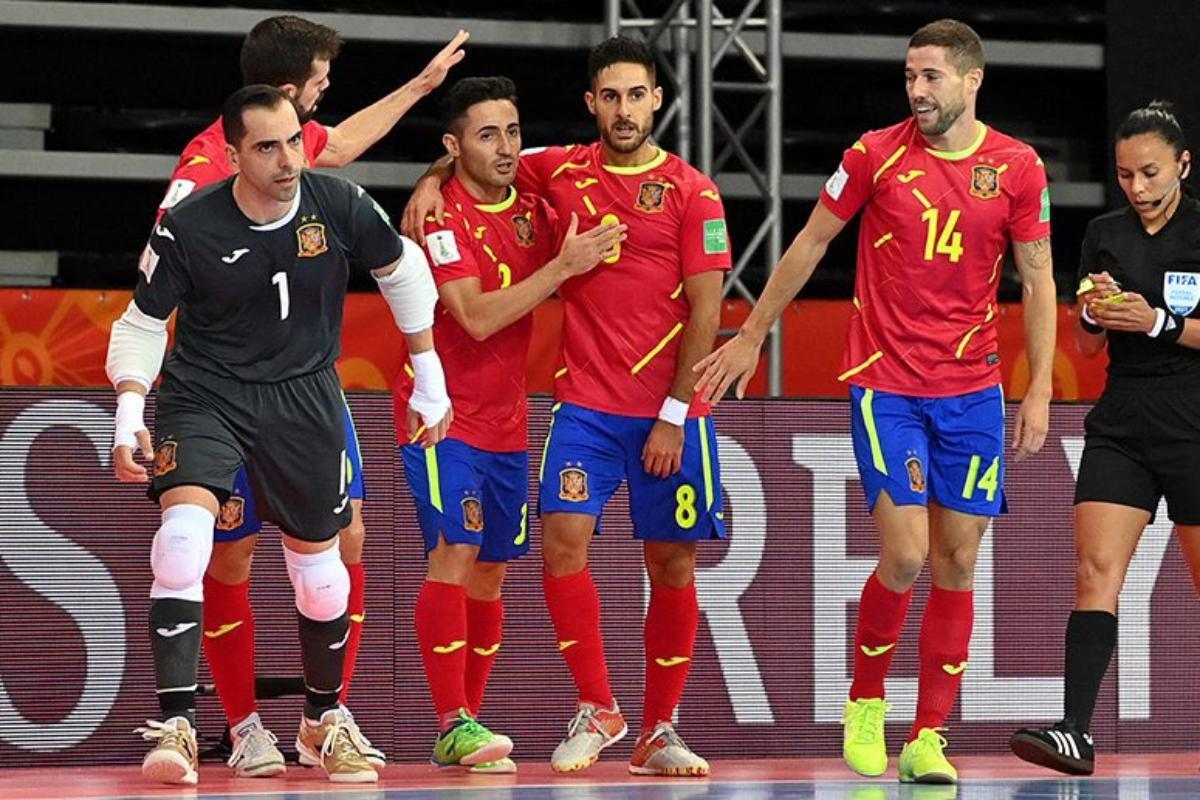 España pasa a octavos