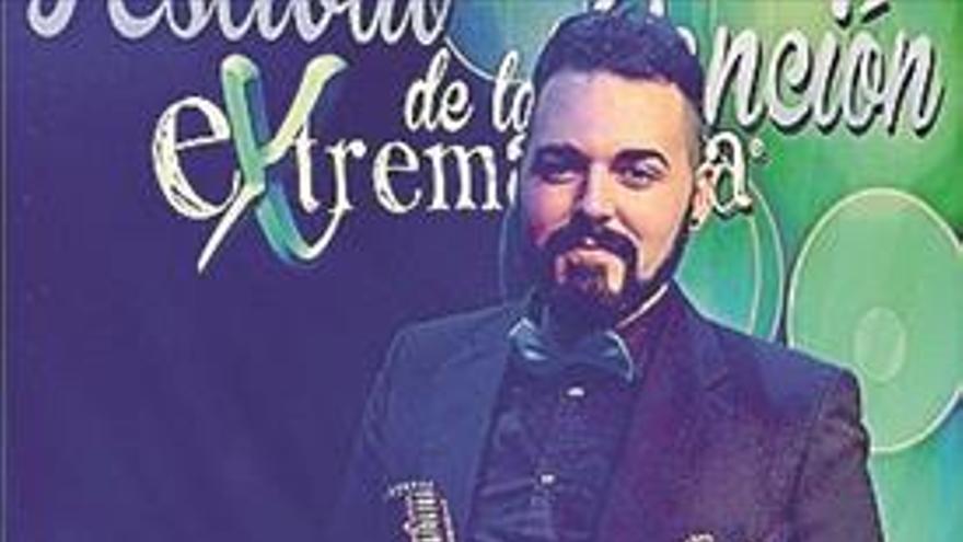 Miguel Ángel Bolaños gana el Festival de la Canción