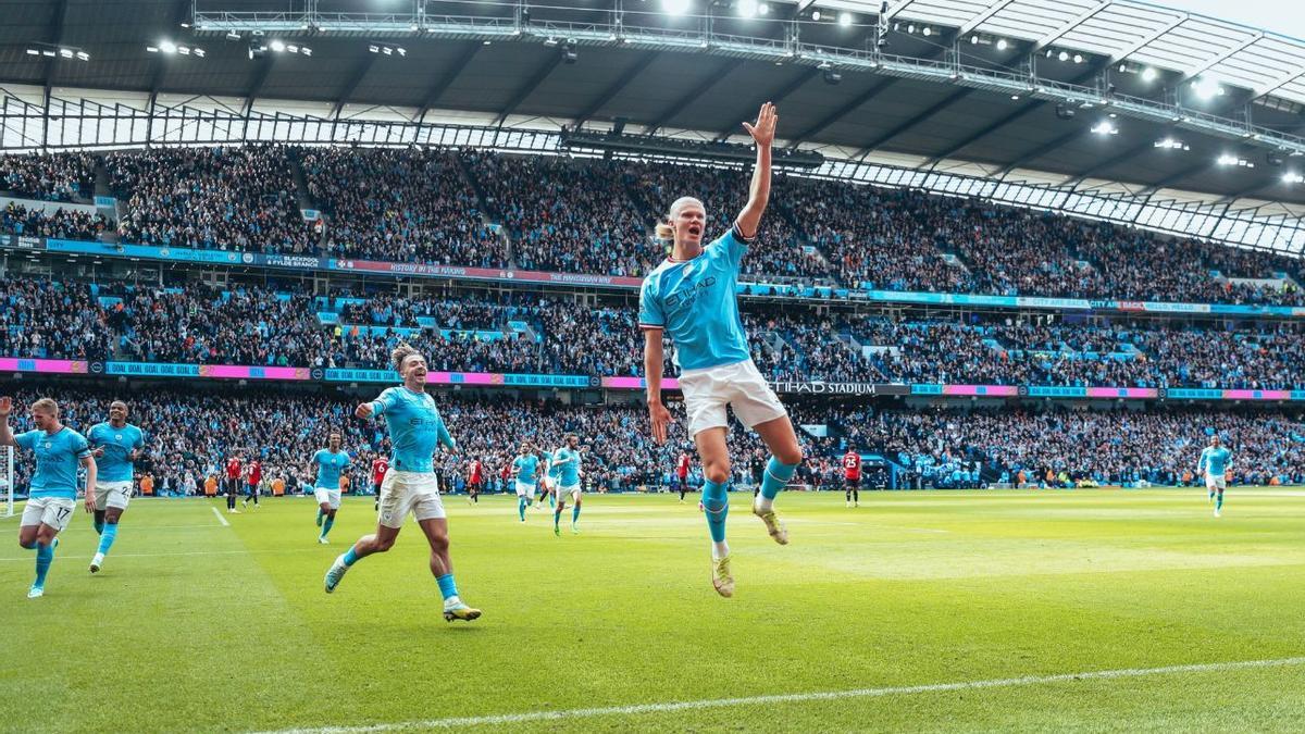 Haaland celebra uno de los goles contra el Manchester United.