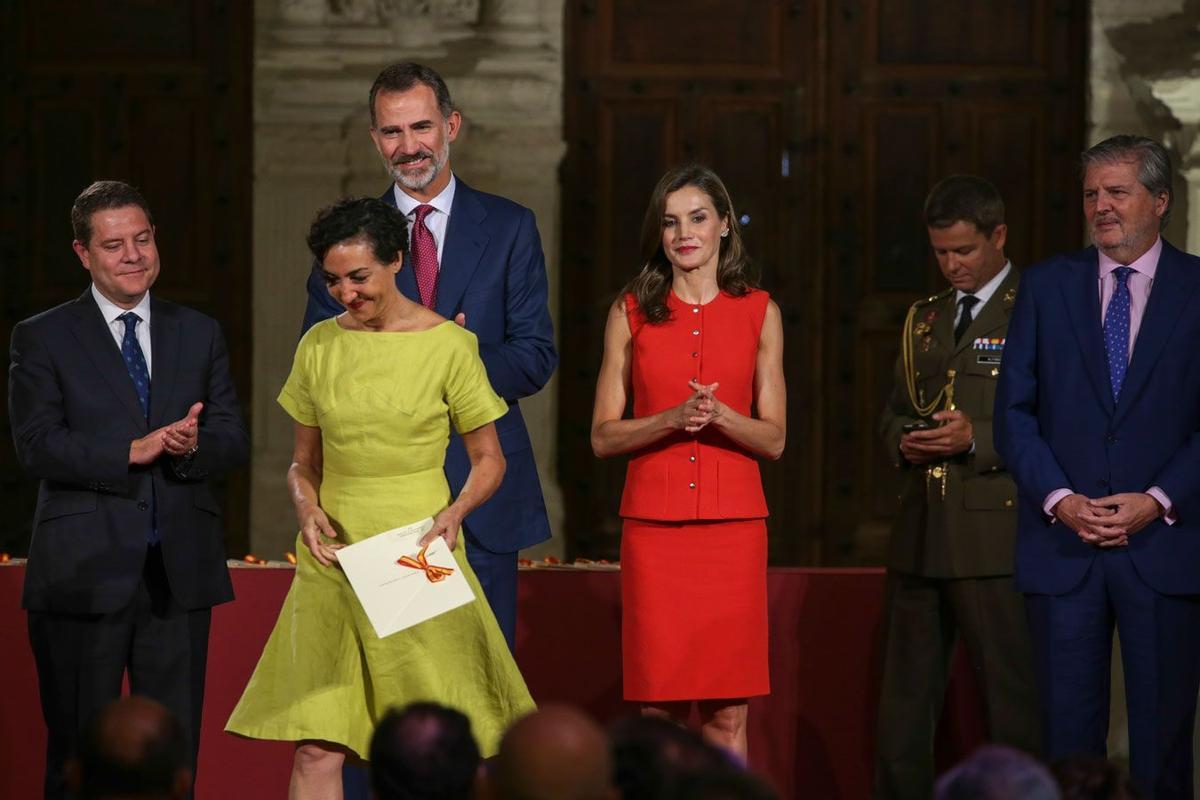 El look de Letizia Ortiz con conjunto rojo de Nina Ricci