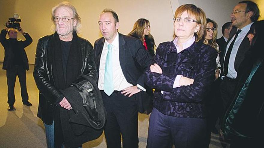 Luis Eduardo Aute, Natalio Grueso y Pilar Varela, en el Niemeyer, hace un año.