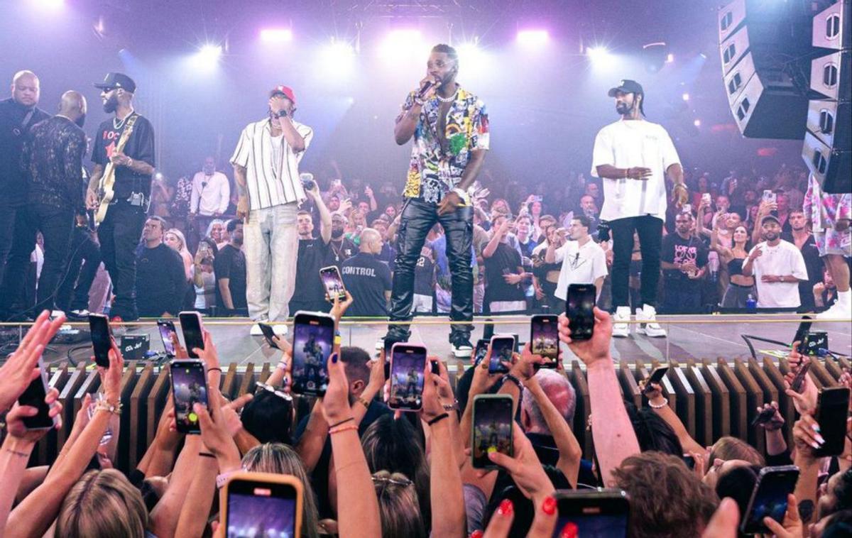 El cantante Jason Derulo durante su actuación en Pacha Ibiza. | PACHA IBIZA