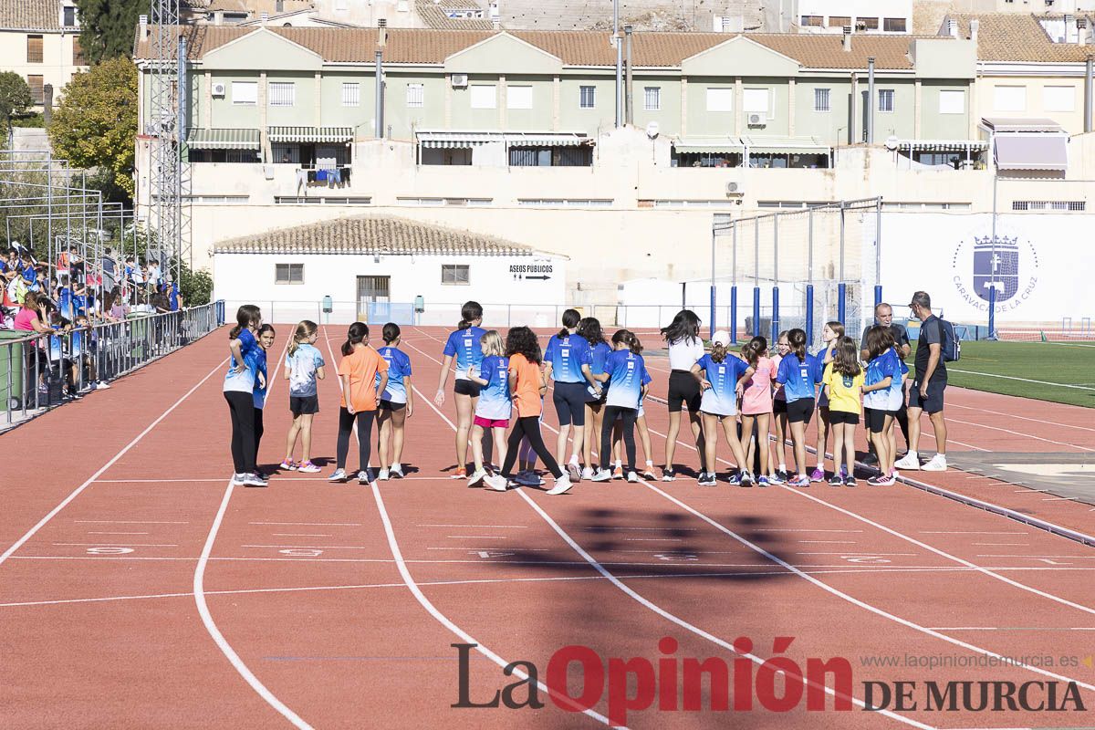Abel Antón vistiba la Escuela Municipal de Atletismo de Caravaca