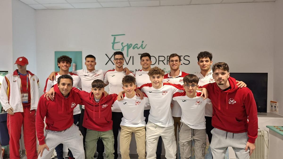 Los componentes del equpo masculino del CN Voltor Balear